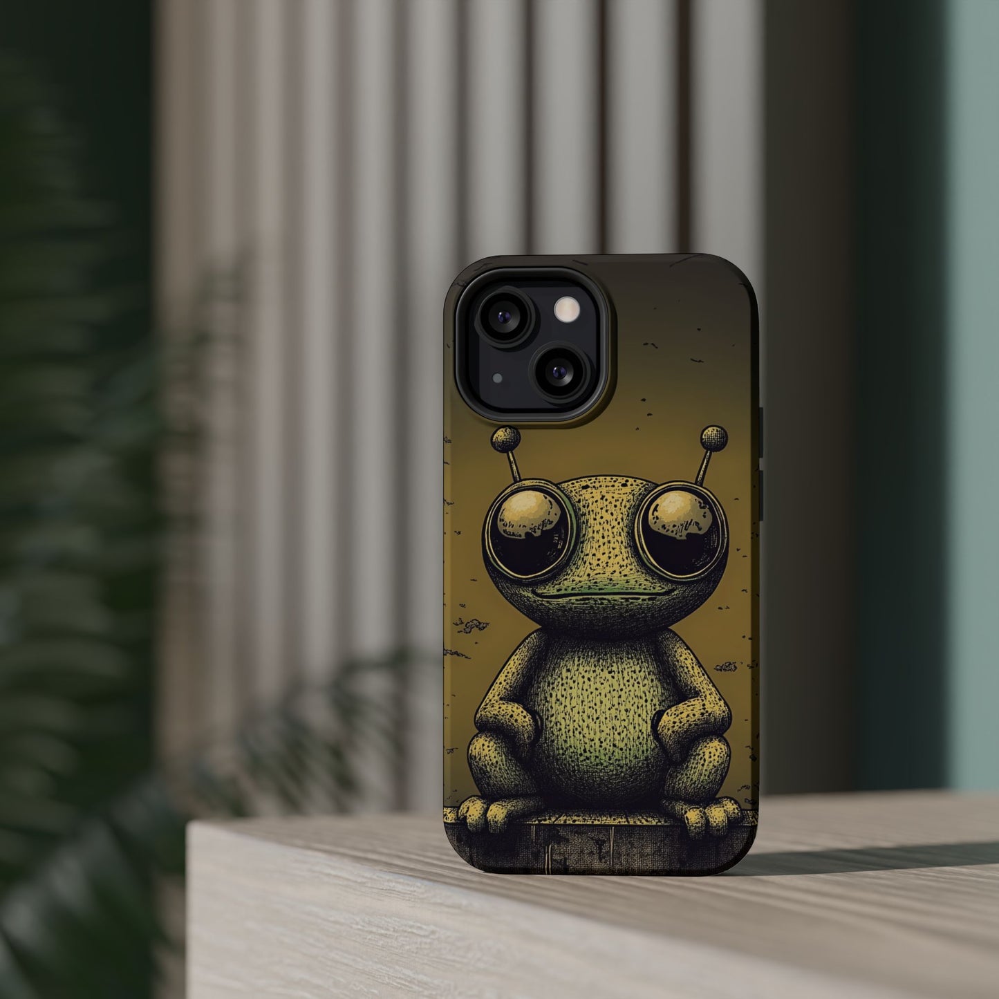 Protective Phone Case – Friendly Alien Design