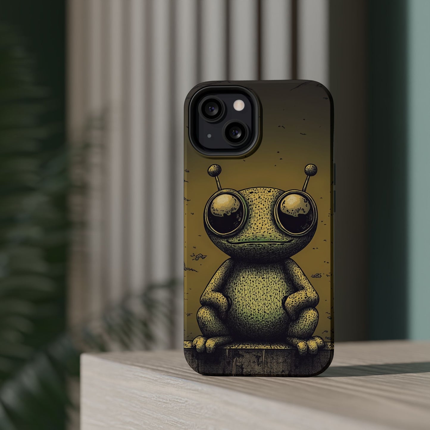 Protective Phone Case – Friendly Alien Design