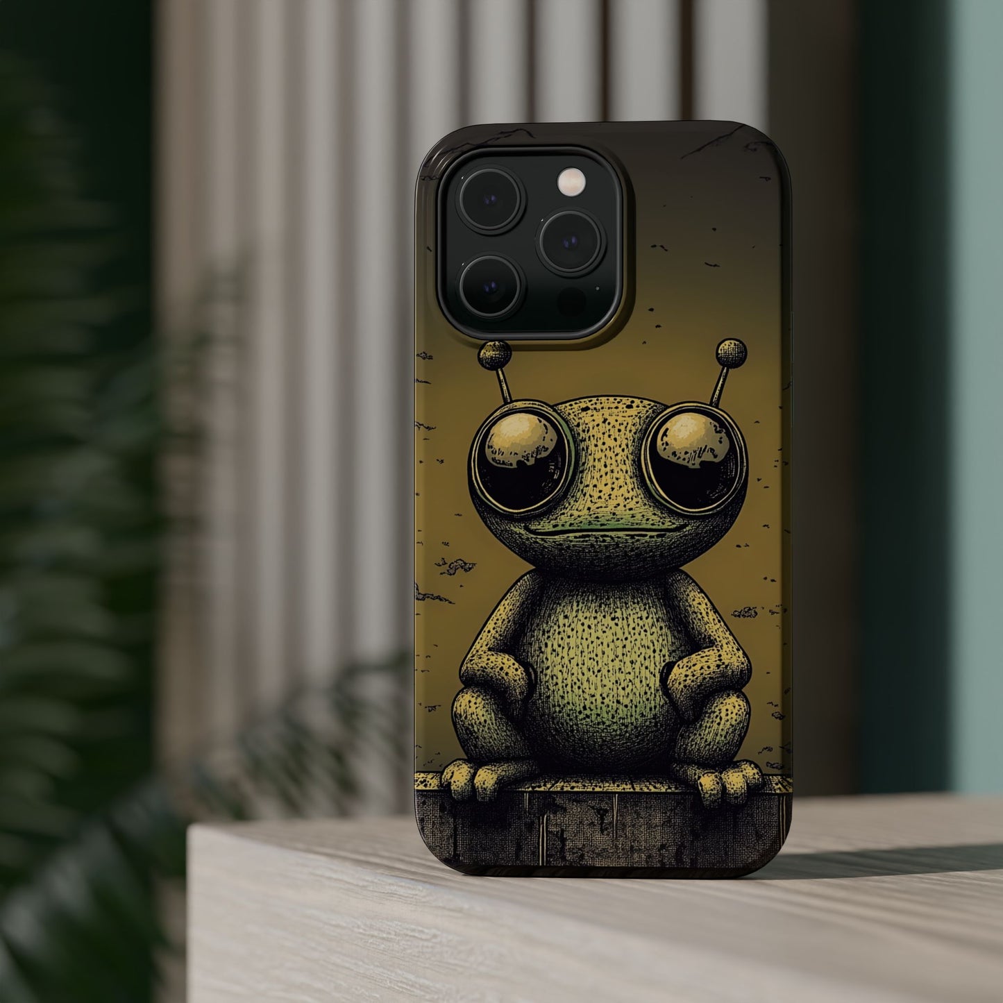 Protective Phone Case – Friendly Alien Design