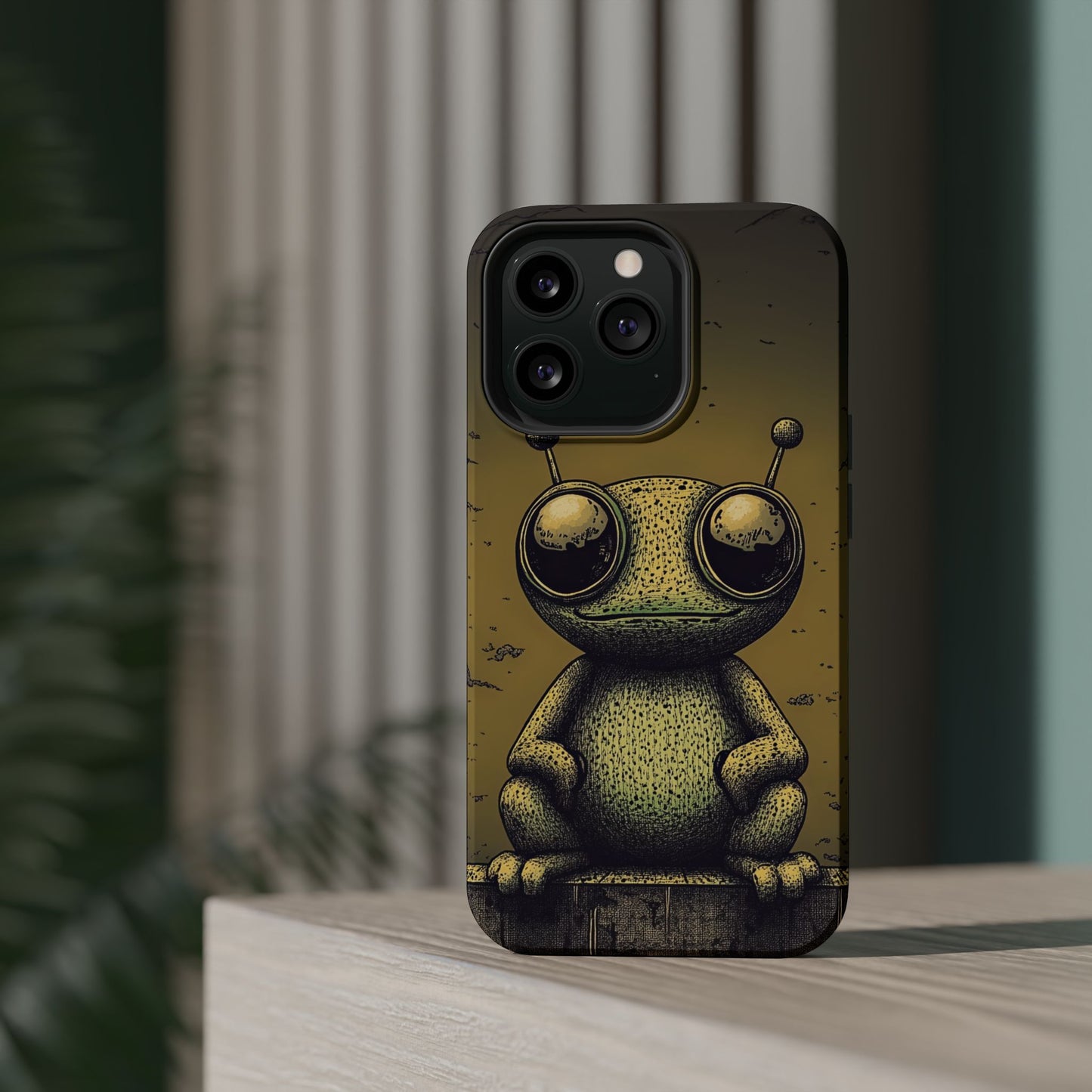 Protective Phone Case – Friendly Alien Design