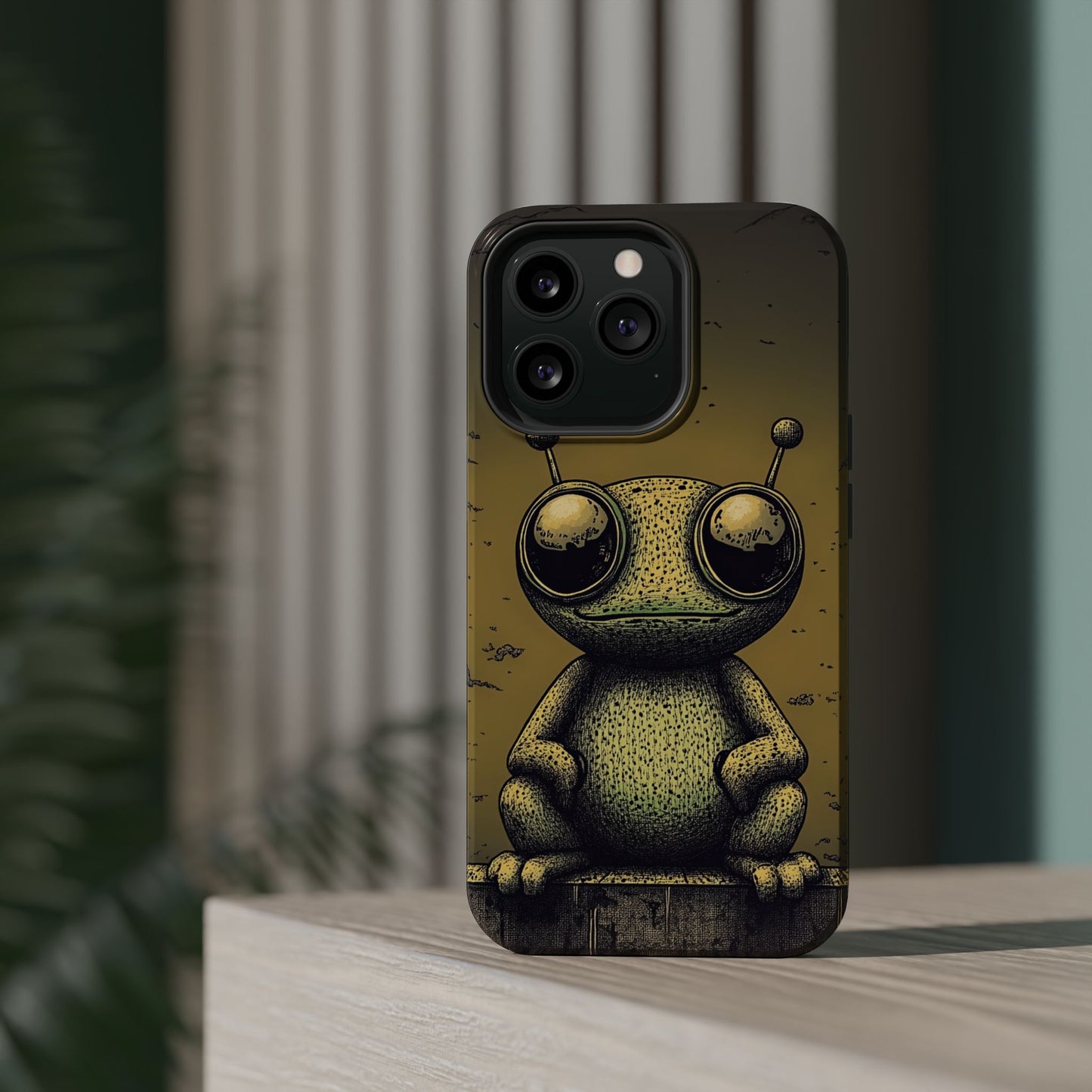 Protective Phone Case – Friendly Alien Design