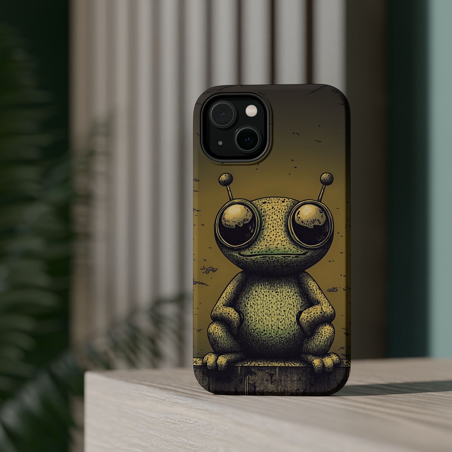 Protective Phone Case – Friendly Alien Design